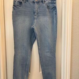 Time and Tru Women's Light Blue Skinny Jeans